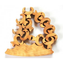 Equilibrium fishes set