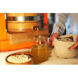 Cedar nut oil, 1000 ml, plastic bottle